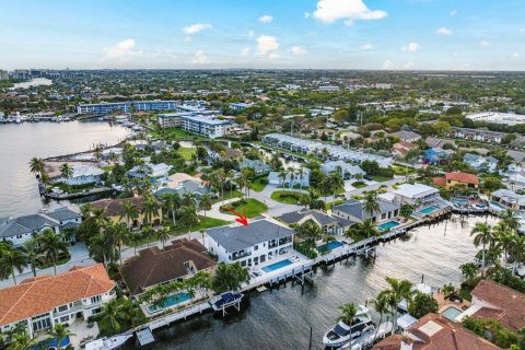 Villa ou maison à vendre à Delray Beach, Floride: 5 chambres, 441.84 m2 № 922462 - photo 17