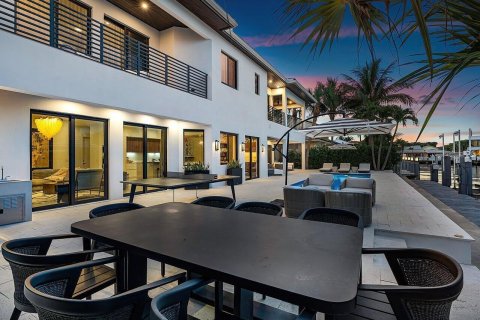 Villa ou maison à vendre à Delray Beach, Floride: 5 chambres, 441.84 m2 № 922462 - photo 3