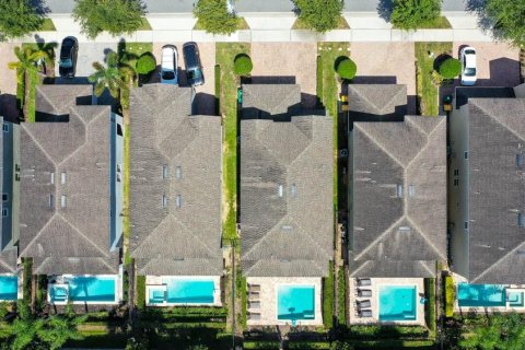 Villa ou maison à vendre à Kissimmee, Floride: 5 chambres, 239.59 m2 № 1313414 - photo 6