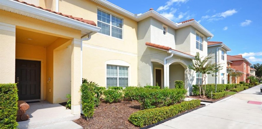 Townhouse in Kissimmee, Florida 4 bedrooms, 176.7 sq.m. № 1313486