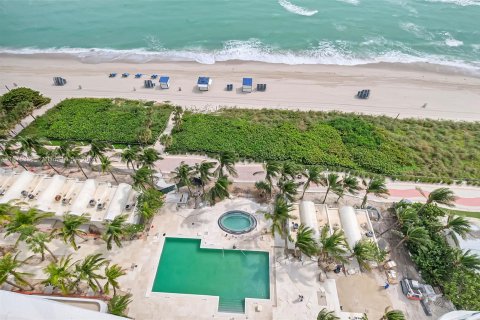 Copropriété à vendre à Miami Beach, Floride: 2 chambres, 129.32 m2 № 1401115 - photo 7