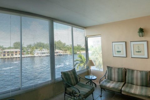 Copropriété à vendre à Pompano Beach, Floride: 2 chambres, 111.48 m2 № 1103471 - photo 8