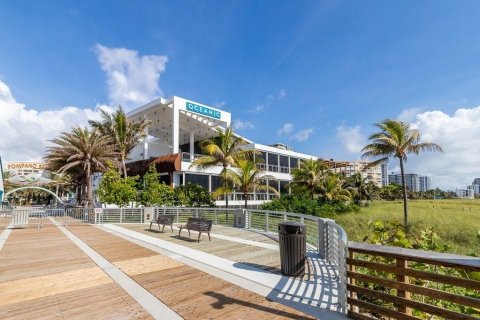 Copropriété à vendre à Pompano Beach, Floride: 2 chambres, 111.48 m2 № 1103471 - photo 23