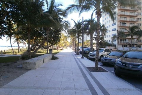 Condominio en venta en Pompano Beach, Florida, 2 dormitorios, 111.48 m2 № 1103471 - foto 18