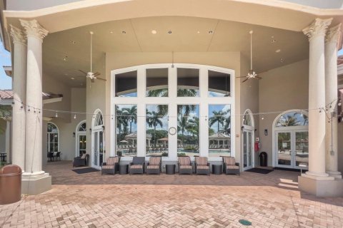 Villa ou maison à vendre à Lake Worth, Floride: 3 chambres, 207.36 m2 № 690305 - photo 2