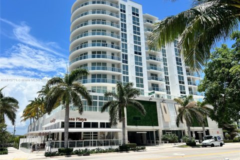 Condo in Fort Lauderdale, Florida, 1 bedroom  № 1238803 - photo 2