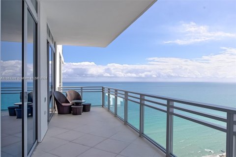 Condominio en venta en Hollywood, Florida, 3 dormitorios, 243.68 m2 № 1238806 - foto 29