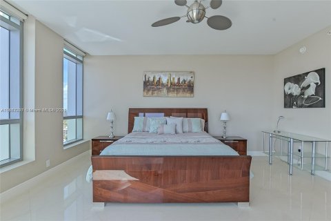 Condominio en venta en Hollywood, Florida, 3 dormitorios, 243.68 m2 № 1238806 - foto 22