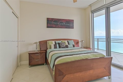 Condominio en venta en Hollywood, Florida, 3 dormitorios, 243.68 m2 № 1238806 - foto 28