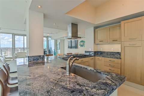 Condominio en venta en Hollywood, Florida, 3 dormitorios, 243.68 m2 № 1238806 - foto 18