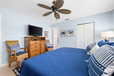 Condo in Bradenton, Florida, 2 bedrooms  № 733419 - photo 13