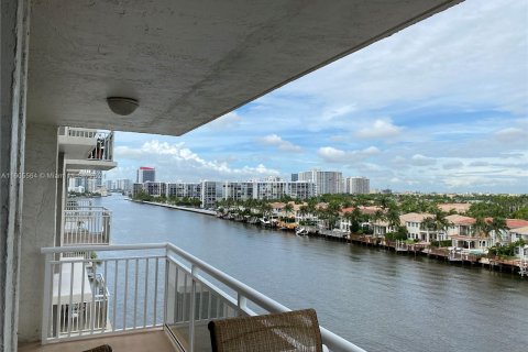 Condominio en venta en Hollywood, Florida, 1 dormitorio, 77.29 m2 № 1225607 - foto 13