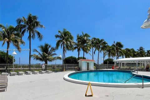 Copropriété à vendre à Miami Beach, Floride: 55.74 m2 № 1377574 - photo 4