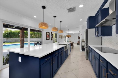 Villa ou maison à vendre à Palmetto Bay, Floride: 4 chambres, 248.51 m2 № 1173593 - photo 8