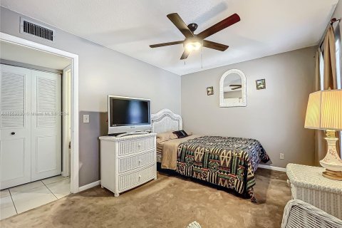 Condominio en venta en Lake Worth, Florida, 2 dormitorios, 87.42 m2 № 1080940 - foto 10