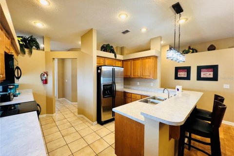 Casa en venta en Kissimmee, Florida, 4 dormitorios, 158.03 m2 № 1343848 - foto 2