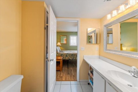 Condo in Punta Gorda, Florida, 2 bedrooms  № 1343846 - photo 21