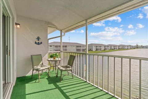 Copropriété à vendre à Punta Gorda, Floride: 2 chambres, 96.99 m2 № 1343846 - photo 15