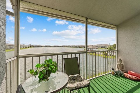 Copropriété à vendre à Punta Gorda, Floride: 2 chambres, 96.99 m2 № 1343846 - photo 16