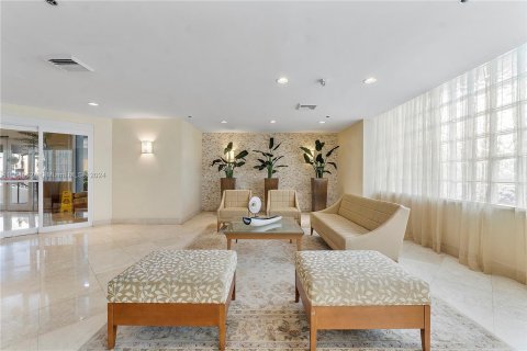 Condominio en venta en Miami Beach, Florida, 2 dormitorios, 110.55 m2 № 1441528 - foto 1