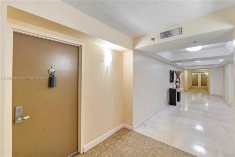 Condominio en venta en Miami Beach, Florida, 2 dormitorios, 110.55 m2 № 1441528 - foto 25