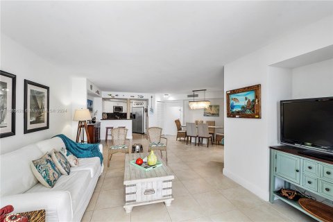 Condominio en venta en Miami Beach, Florida, 2 dormitorios, 110.55 m2 № 1441528 - foto 20