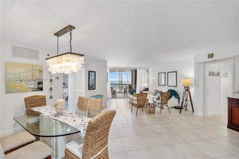 Condominio en venta en Miami Beach, Florida, 2 dormitorios, 110.55 m2 № 1441528 - foto 16