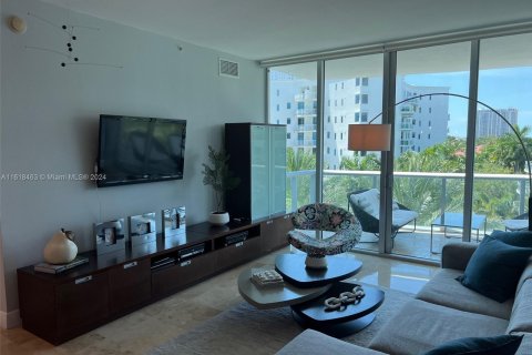 Condo in Aventura, Florida, 2 bedrooms  № 1240301 - photo 15