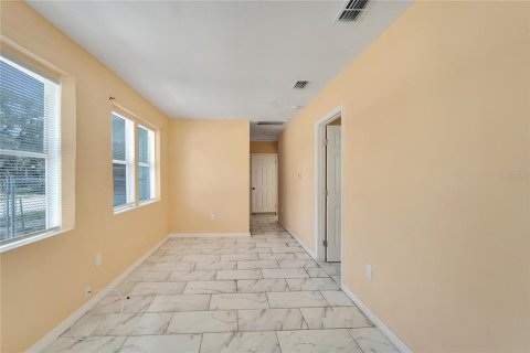 Villa ou maison à vendre à Tampa, Floride: 2 chambres, 63.17 m2 № 1361040 - photo 13