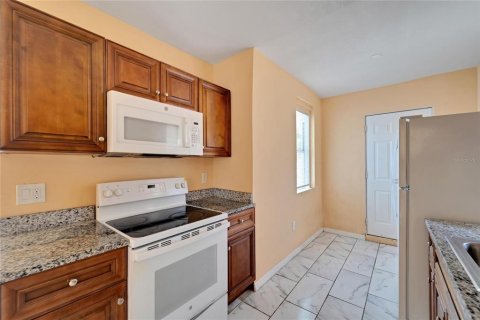 Villa ou maison à vendre à Tampa, Floride: 2 chambres, 63.17 m2 № 1361040 - photo 5