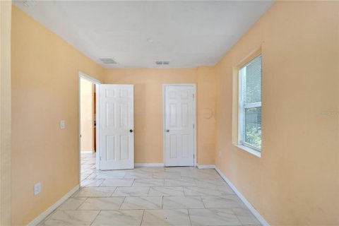 Villa ou maison à vendre à Tampa, Floride: 2 chambres, 63.17 m2 № 1361040 - photo 18