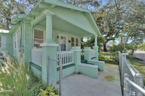 House in Tampa, Florida 2 bedrooms, 63.17 sq.m. № 1361040 - photo 29