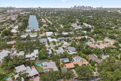 Casa en venta en Fort Lauderdale, Florida, 2 dormitorios, 119.1 m2 № 1271327 - foto 6