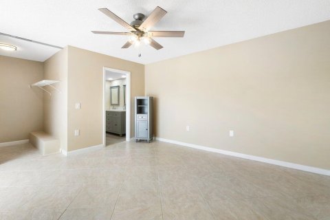 Townhouse in West Palm Beach, Florida 2 bedrooms, 114.83 sq.m. № 1182208 - photo 17