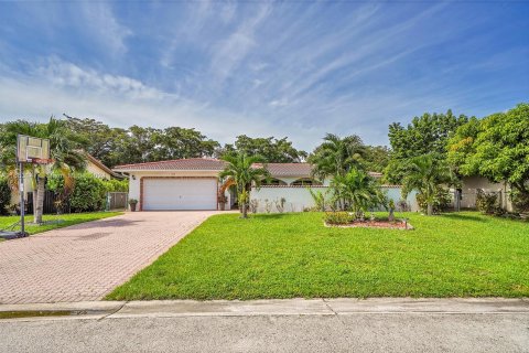 Villa ou maison à vendre à Coral Springs, Floride: 3 chambres, 175.86 m2 № 1375996 - photo 1