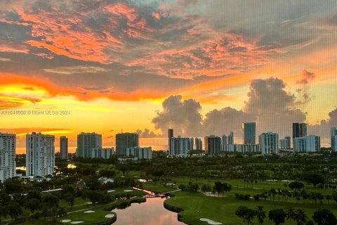 Condo in Aventura, Florida, 2 bedrooms  № 1320945 - photo 10