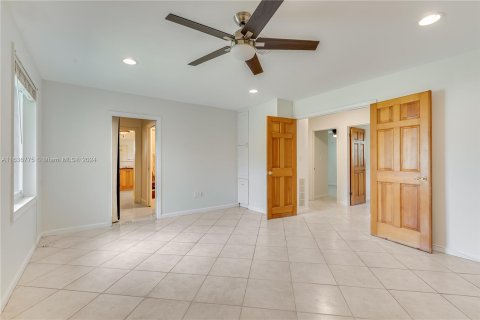 Villa ou maison à vendre à Davie, Floride: 5 chambres, 217.11 m2 № 1309188 - photo 14