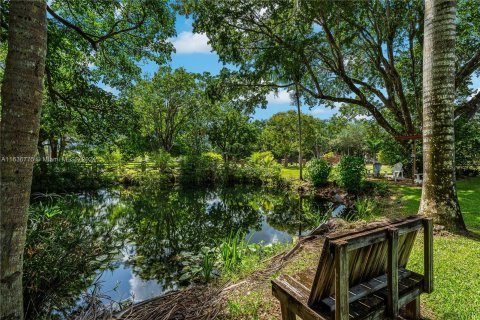 Villa ou maison à vendre à Davie, Floride: 5 chambres, 217.11 m2 № 1309188 - photo 4