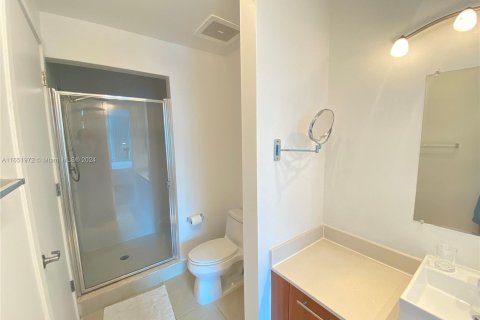 Condo in Miami, Florida, 2 bedrooms  № 1355064 - photo 14