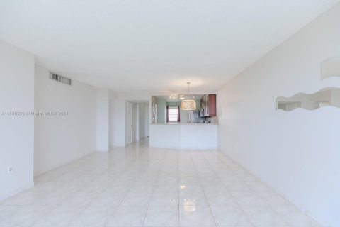 Condominio en venta en Miami, Florida, 2 dormitorios, 122.17 m2 № 1355060 - foto 9