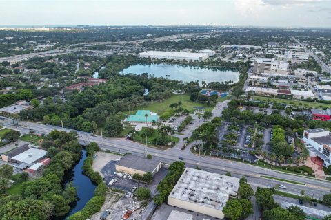 Terreno en venta en Fort Lauderdale, Florida № 599226 - foto 13