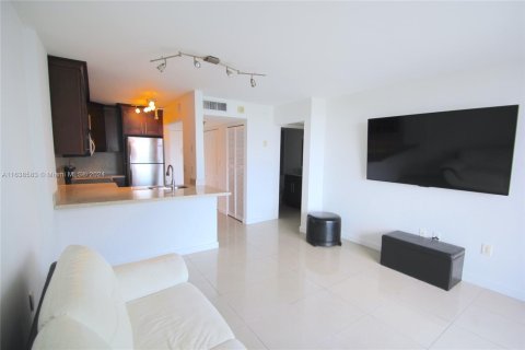 Condominio en venta en Miami Beach, Florida, 1 dormitorio, 53.7 m2 № 1332403 - foto 4