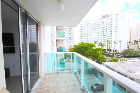 Copropriété à vendre à Miami Beach, Floride: 1 chambre, 53.7 m2 № 1332403 - photo 1