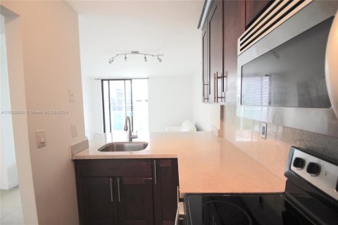 Copropriété à vendre à Miami Beach, Floride: 1 chambre, 53.7 m2 № 1332403 - photo 11