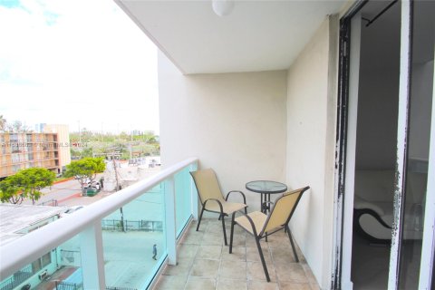 Copropriété à vendre à Miami Beach, Floride: 1 chambre, 53.7 m2 № 1332403 - photo 2