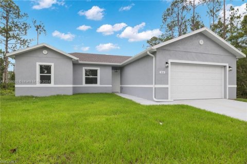House in LaBelle, Florida 4 bedrooms, 133.69 sq.m. № 1127059 - photo 1