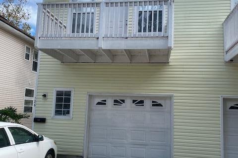 Villa ou maison à louer à Atlantic Beach, Floride: 3 chambres, 167.22 m2 № 829468 - photo 1