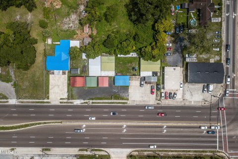 Propiedad comercial en venta en Jacksonville, Florida, 141.95 m2 № 768977 - foto 12