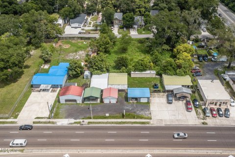 Immobilier commercial à vendre à Jacksonville, Floride: 141.95 m2 № 768977 - photo 1