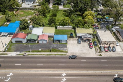 Immobilier commercial à vendre à Jacksonville, Floride: 141.95 m2 № 768977 - photo 13